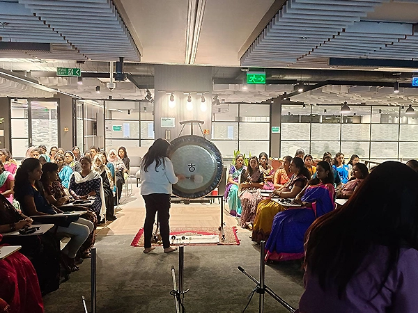 Comforting energy flow promotes deep relaxation and calming of both mind and body naturally.