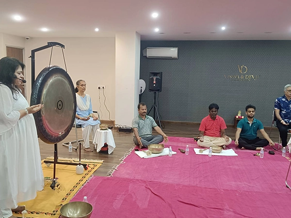 Facilitators use the gong soundscapes to help participants reach deep relaxation and inner harmony.