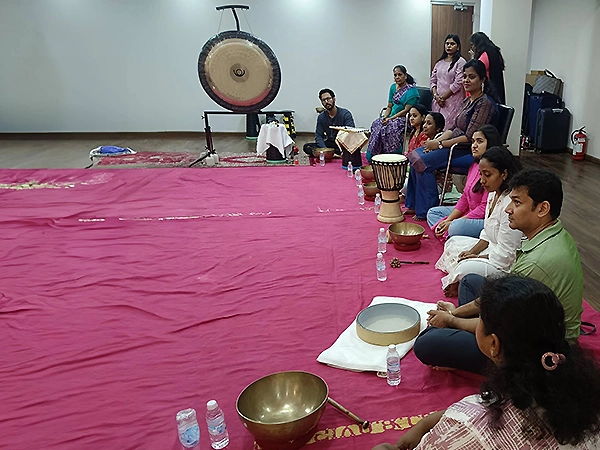Attend group healing gatherings in Chennai filled with grace, mindfulness, and shared presence.