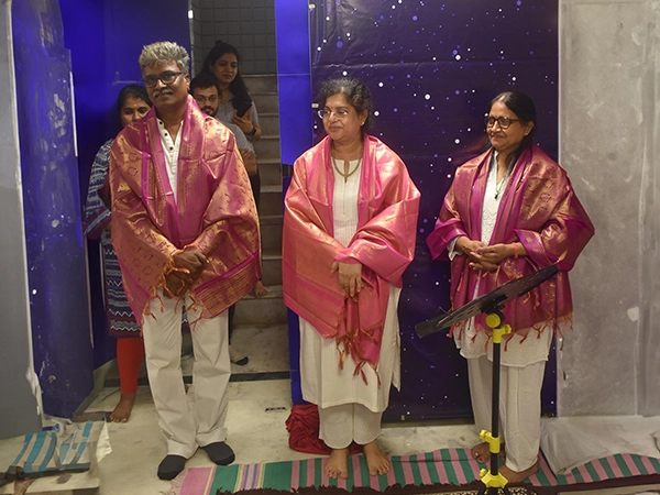 Gong bath therapy session with Dhiwani Nidra guest promoting deep relaxation and stress relief.