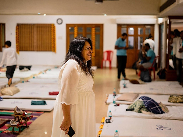 A beautifully arranged gong space designed to enhance natural healing through sound therapy