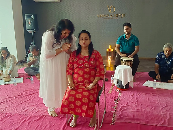 Shared inner quiet circles in Chennai for stillness, mindfulness, & peaceful connection.