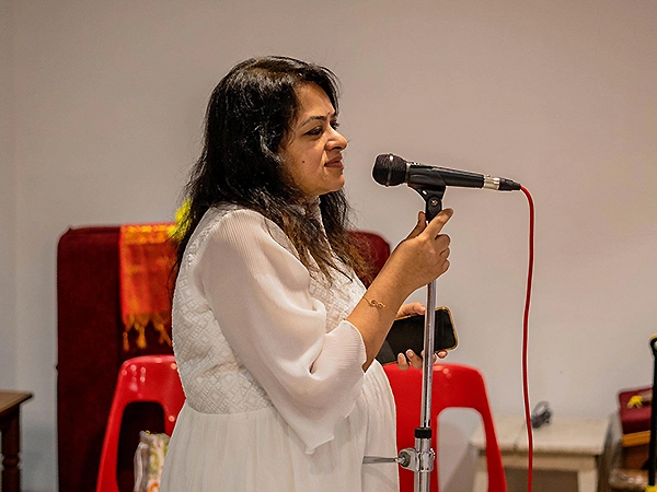 Singing bowls and gongs arranged for a harmonic and rejuvenating sound healing session