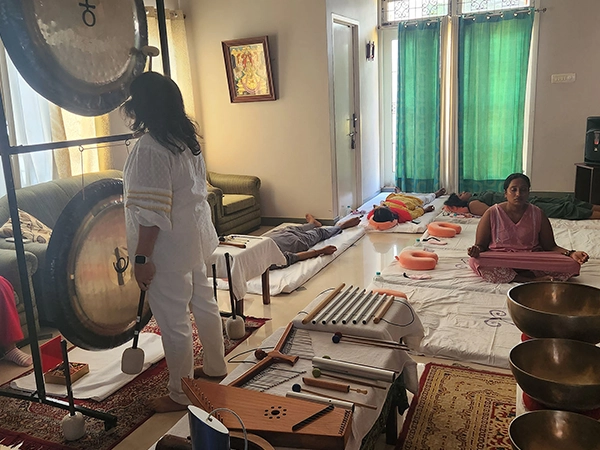 Facilitators offer spiritual sound bath to cleanse energetic blockages, promote harmony & alignment