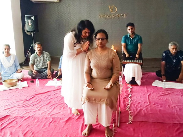 Experts deliver therapeutic sound therapy using gongs to heal emotional imbalances and calm the mind