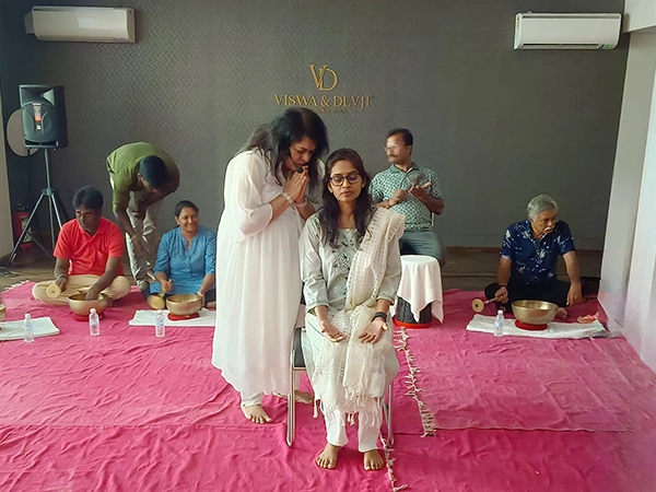 Trainers conduct group gong meditation at healing venues to create a peaceful & immersive experience