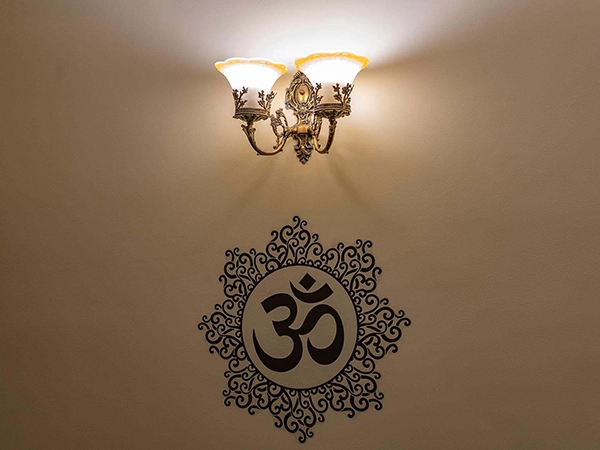 Serene wallpaper design creates a calm, peaceful environment to support mental tranquility.