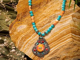 Short healing chain infused with energy vibrations for spiritual protection and daily wellness