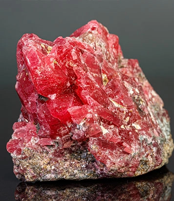 Discover crystal artifacts in India designed to enhance energy healing, balance, and meditation.